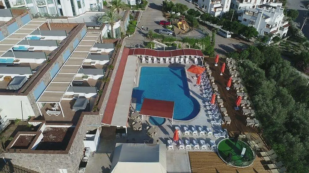 Maira Deluxe Resort Turgutreis 4*,