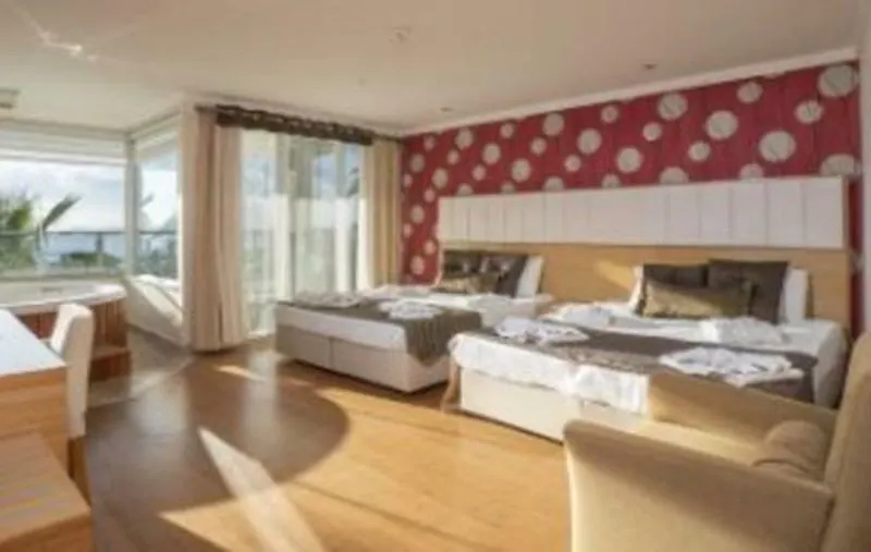 **** Hotel Maira Deluxe Resort Turgutreis Turkije